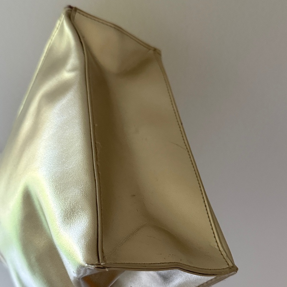 Victoria's Secret Hot Model Small Gold Tote Bag Purse Heart Logo - Picture 7 of 8